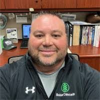 Alan Vue's Instagram, Twitter & Facebook