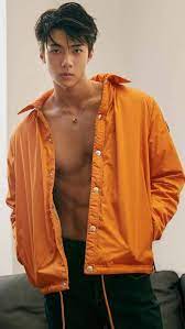 Gantengnya anggota exo oh sehun dalam photoshoot majalah korealeon. These 21 Photos Of Exo Sehun S Unreal Proportions Will Have You Dumbstruck At His Visuals Koreaboo