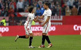 When did bryan gil get a red card? Bryan Gil Un Debut Para La Historia Del Sevilla Estadio Deportivo