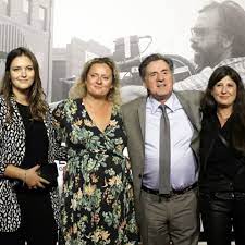 La concurrence, je m'en fous. Photos Daniel Auteuil Avec Sa Femme Et Ses Filles Nelly Et Aurore Pour De Rares Portraits De Famille Gala