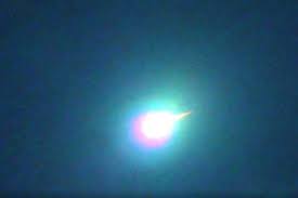 A meteorite is a solid piece of debris from an object, such as a comet, asteroid, or meteoroid, that originates in outer space and survives its passage through the atmosphere to reach the surface of a planet or moon. G4vxy A8kfmeim