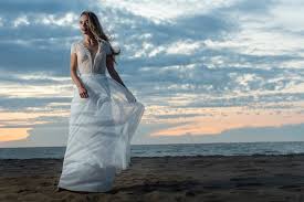 Über 4.000 hochzeitskleider und abendkleider zum anprobieren. Therese Luise 2020 Nachhaltige Brautkleider