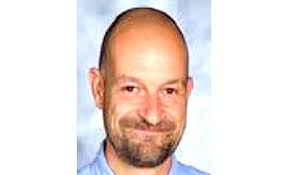 Former McHenry teacher acquitted of upskirt photo charges