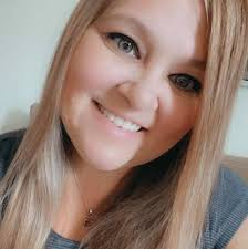 What is an example of an ootd in scrubs?