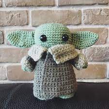 Adorable and mysterious, baby yoda is no doubt the best character even if you haven't watched the show, you've likely seen a baby yoda meme or three on instagram. Baby Yoda Star Wars Crochet Crochet Amigurumi Crochet Dolls