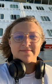 Travel Agent Wins Culinary Arts Set from Celebrity Cruises Webinar