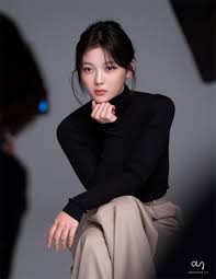 김유정 비하인드, 청량美 그 자체 김유정의 청량함 가득한 패션 화보 비하인드가 공개됐다. ê¹€ìœ ì • ê³µì‹ íŒ¬ì¹´íŽ˜ Genuine 19990922 Twitter