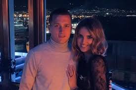 I moja znajoma, i piotr jacoń to wspaniali, mądrzy rodzice. Piotr Zielinski Zostal Ojcem Pokazal Pierwsze Zdjecie Dziecka