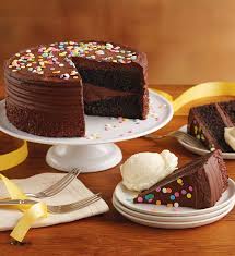 1001 Idees Pour Une Decoration Originale De Gateau D Anniversaire Garcon Gateau Anniversaire Chocolat Decoration Gateau Chocolat Recette Gateau Chocolat