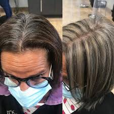 Blonde strähnen hat ja nun fast jede, aber ich habe noch nie gesehen das frauen mit grauen haaren und strähnen rumla. Graue Haare Mit Strahnchen Aufpeppen Bilder Und Tolle Ideen