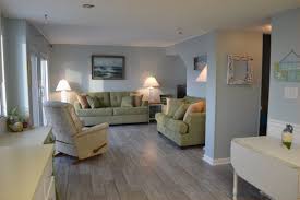 45 Stunning Small Beach Condo Decorating Ideas Craft And Home Ideas Condo Decorating Modern Condo Living Room Beach Living Room