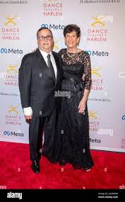 Award elaine hi-res stock photography and images