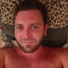 The whole world is singing my “Let It Snow” remix! 😂❤️ THIS IS CRAZY!