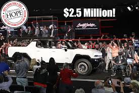 With its 4.70:1 see all 87 photos. First Production Gmc Hummer Ev Vin001 Gets Amazing 2 5 Million For Charity The Fast Lane Truck