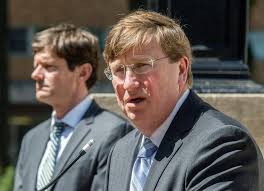 Inside Gov. Tate Reeves' struggle to weigh health data versus politics in  crucial coronavirus decision