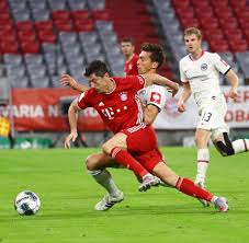 Der fc bayern münchen zieht durch ein ungefährdetes 3:0 gegen den 1. Dfb Pokal Fc Bayern Munchen Zittert Sich Gegen Frankfurt Ins Finale Welt