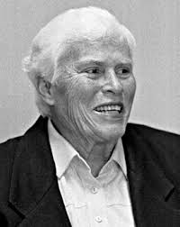 Tennis star, former River Forest trustee Nancy Dillon dies at 87