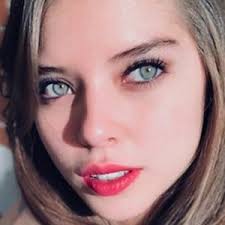 Samantha Vazquez Bio Family Trivia Famous Birthdays By far the worst of these come from episodes vaguely based on real life tragedies that have taken place in mexico, such as the chapter based on the fire that destroyed the abc daycare center. samantha vazquez bio family trivia