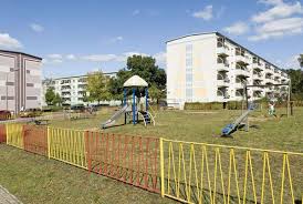 Das objekt wurde ihrem merkzettel hinzugefügt. Ruhig Gelegene 2 1 2 Raum Wohnung Im Gehrenweg