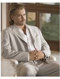 Based on the 1980s tv action/drama, this update focuses on vice detectives crockett and tubbs as their respective personal and professional lives become dangerously intertwined. Miami Vice Movie Stills