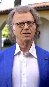 ✨ Waltzes, woods and… one very eager zither player 😀 👉 Watch the full  piece in our Johann Strauss playlist:  https://youtube.com/playlist?list=PLbv4mtcyLmhJn80s6CODxqd0MScQZwvJC  #200yearsStrauss