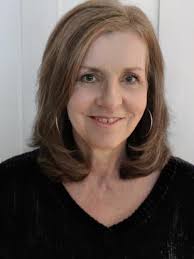 Lori Robison's Instagram, Twitter & Facebook