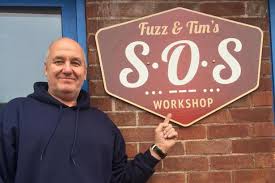 Car sos fuzz townshend wife. Car Sos Devon Man With Bowel Cancer Has Mitsubishi Evo Transformed By Tim Shaw And Fuzz Townshend Devon Live