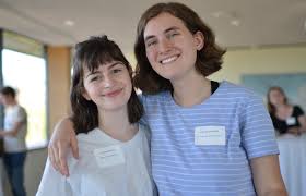 Students Celebrate 2018-19 Leadership Prizes, Fellowships, Scholarships at  Reception