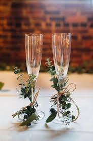 Cómo decorar copas para bodas. Copas Para Novios Ideas Para Decorar Copas De Brindis De Bodas Copas De Novios Hazlo Tu Mismo Decoraciones De Boda Brindis De Boda