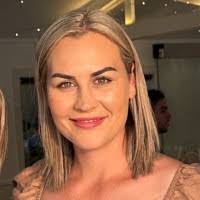 Jessica Sinclair's Instagram, Twitter & Facebook