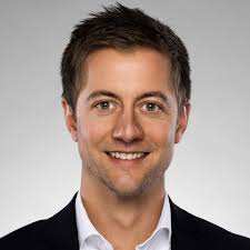 DISTRESSWIRE: Who is Who