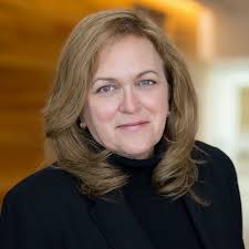 Karen Hellman's Instagram, Twitter & Facebook