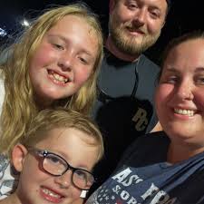 Reward if the serial number matches *Posting for a friend* Did anyone have  a package delivered to your house that contained a Nintendo switch with the  name Dakota