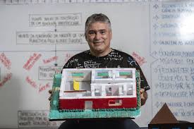 Luiz Felipe Lins, professor de matemática