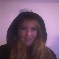 Dee Closs-Parry (@deestringspembs)