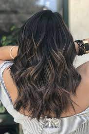 Pilzbraunes Haar Ist Im Trend Und Es Ist Viel Hubscher Als Es Sich Anhort In 2020 Cool Hair Color Hair Color Balayage Winter Hair Colour For Blondes