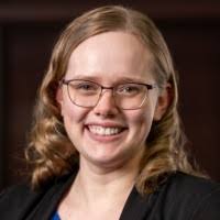 400+ profilů „Helvie“