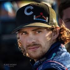 Avery Goodman's Instagram, Twitter & Facebook