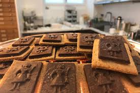 Sweet milk chocolate fountains splash around you and the chocolaty fragrance eminating from these hypnotizes every person within 300 feet from the. Best Chocolate In Geneva La Chocolaterie Micheli