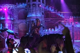 A turnê, que percorreu a áfrica, américa do norte, central e do sul, ásia, europa e oceania, em um total de 99 datas, se iniciou em seul. How Well Do You Remember The Born This Way Ball Gaga Media