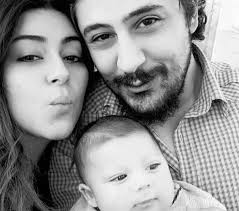 انتشرت الرسالة الوداعية للفرنسي زين الدين زيدان المدير الفني السابق لريال مدريد، مثل النار في الهشيم خلال الساعات الماضية. Ø¥Ø¨Ù† Ø£ÙŠÙ…Ù† Ø²ÙŠØ¯Ø§Ù† ÙƒØ§Ù† Ù…ØªØ²ÙˆØ¬Ø§ Ù…Ù† Ù‡Ø°Ù‡ Ø§Ù„Ù…Ù…Ø«Ù„Ø© Ø§Ù„Ù…ØµØ±ÙŠØ© Ø§Ù„Ø´Ù‡ÙŠØ±Ø©