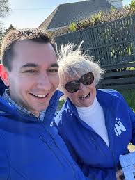 Spent some time this morning with my loyal Pakuranga National Party  supporters delivering our latest Pakuranga newsletter! Thank you to  everyone who turned up to help out!