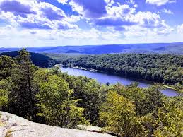 10 Best Scenic Drives In New York For Gorgeous Views