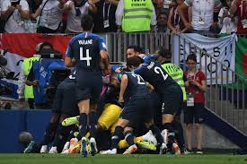Jalannya pertandingan secara statistik memang kroasia nampak unggul baik penguasaan bola ,tendangan, operan, akurasi dll, namun goal bunuh diri hasil tendangan bebas perancis yang malah. Daftar Juara Piala Dunia Okezone Bola