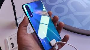 You can't buy the nova 5t in the us, but uk users can get a. Huawei Nova 5t Crush Blue Hands On Techent Tech Your Way Youtube