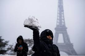 Последние твиты от paris neige (@parisneige1). Les Parisiens Et La Neige Nom D Un Petit Bonhomme Liberation