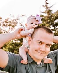 Tami Beck's Instagram, Twitter & Facebook