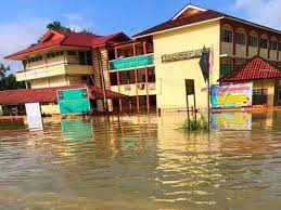 Terkini mangsa banjir di kelantan meningkat wanista com. Banjir Di Kelantan Makin Buruk