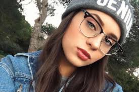 Further information about her physical statistics still has a question mark. Get Daniela Melchior Height Background Ryany Gallery