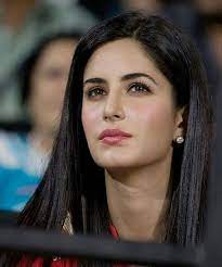 Katrina Kaif's diffrent makeup looks. : r/BollywoodFashion